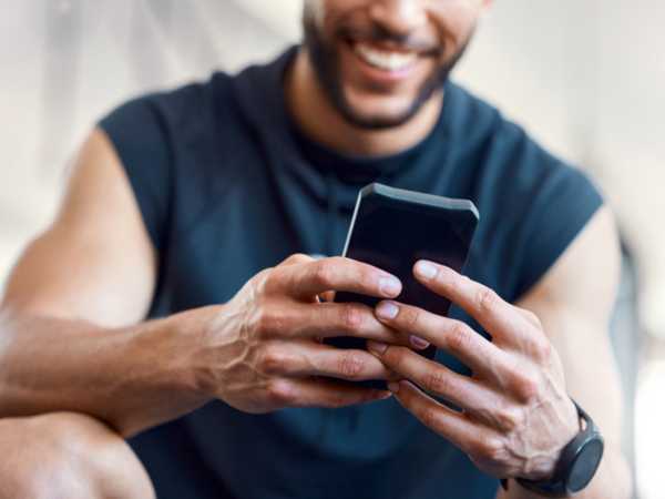 A Closer Look at the Top Paid and Free Fitness Apps of 2024